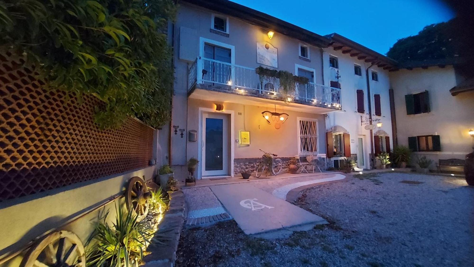 B&B Corte Colli Antichi Sona Buitenkant foto